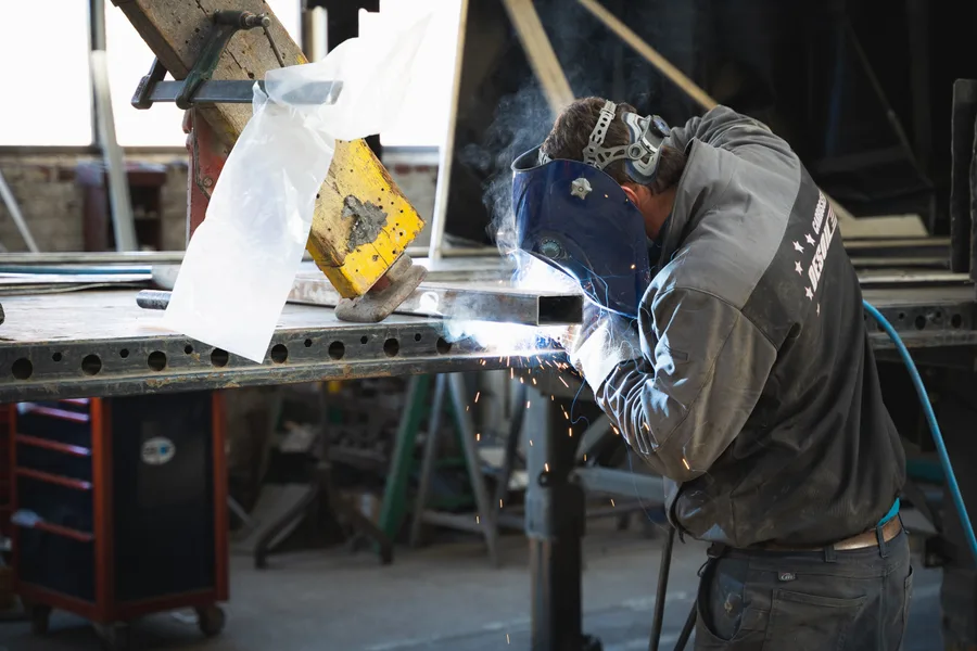 Reportage entreprise — Reportage Carrosserie Desoil 59 · photographe Joseph Leroy, Rennes / Bretagne
